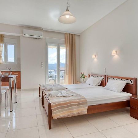Niovi Luxury Apartments Лутра-Эдипсу Экстерьер фото
